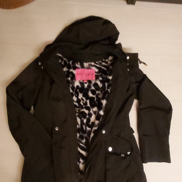 Betsey Johnson coat - Picture 7 of 8